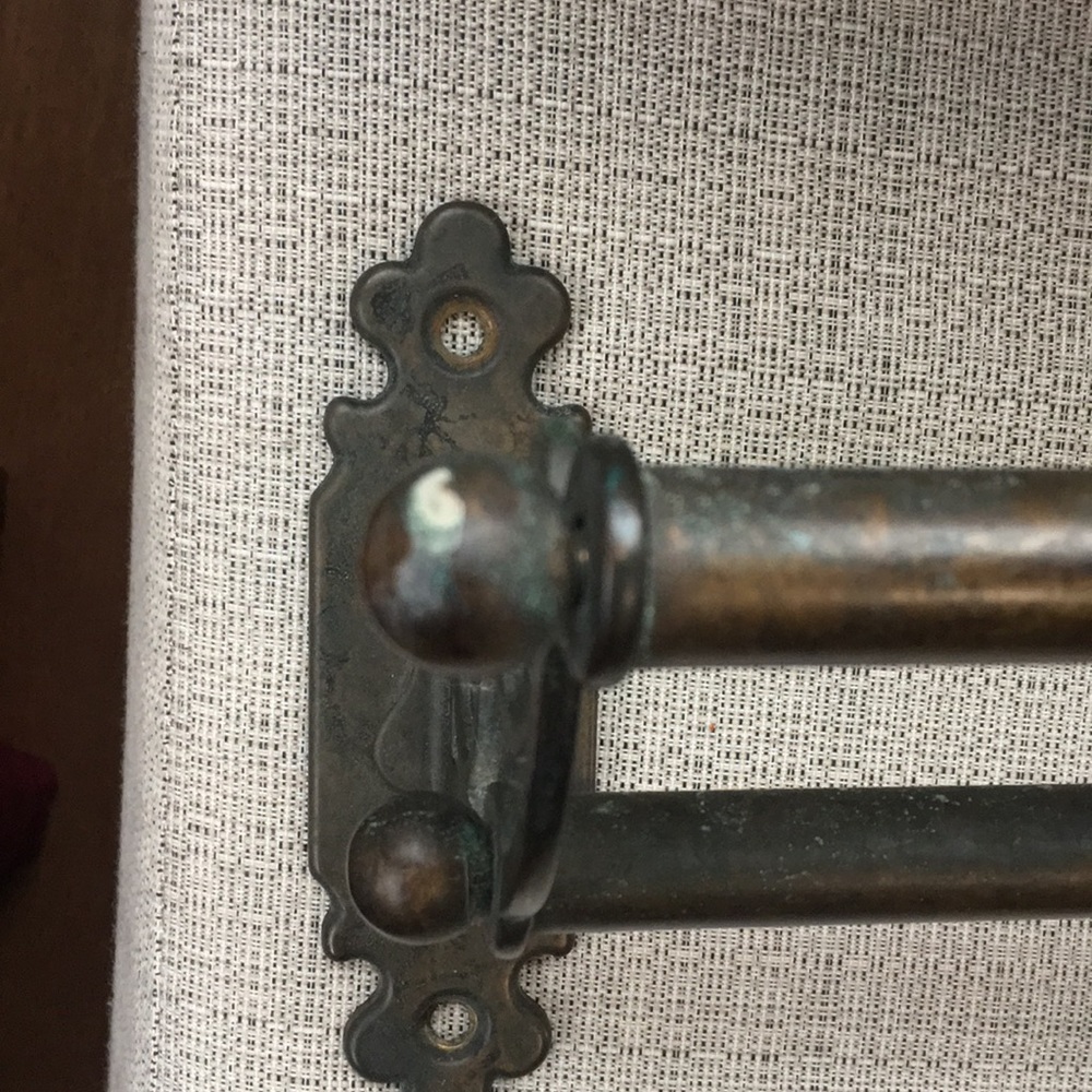 Matching Vintage Towel Racks - Picture 9 of 9